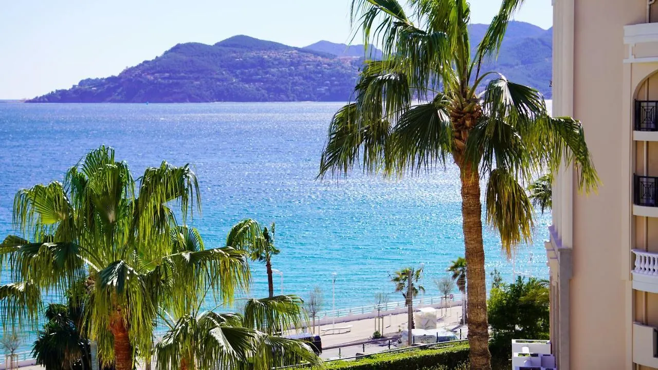 Appartement 616, 5 Personnes Belle Vue Mer By Palmazur Vacances Cannes 0*,  Fransa