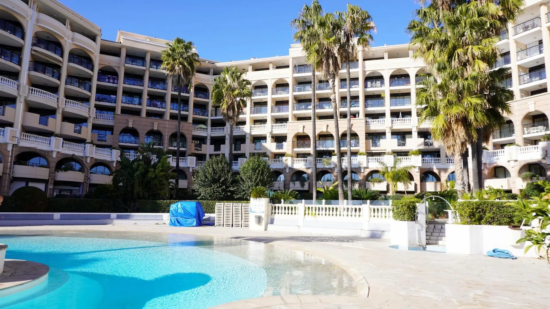 Appartement 616, 5 Personnes Belle Vue Mer By Palmazur Vacances Cannes