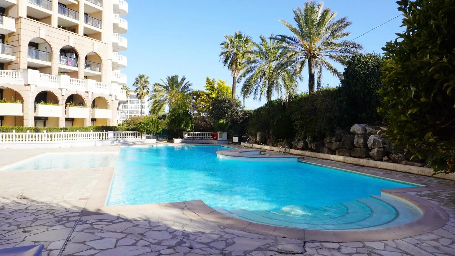 Appartement 616, 5 Personnes Belle Vue Mer By Palmazur Vacances Cannes
